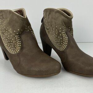 Piccadilly by Maxi Therapy Ankle Bootie Size 5 EU 36 Cone Heel 2.5in Almond Toe